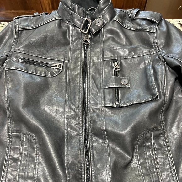 Men's Leather Jacket-  Size S - (fits like M) - Picture 5 of 6